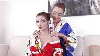 女同